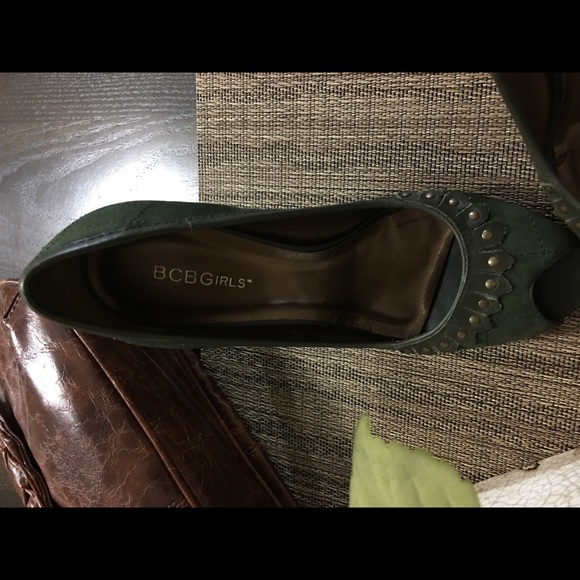 BCBG Peep Toe Heels - Picture 7 of 7